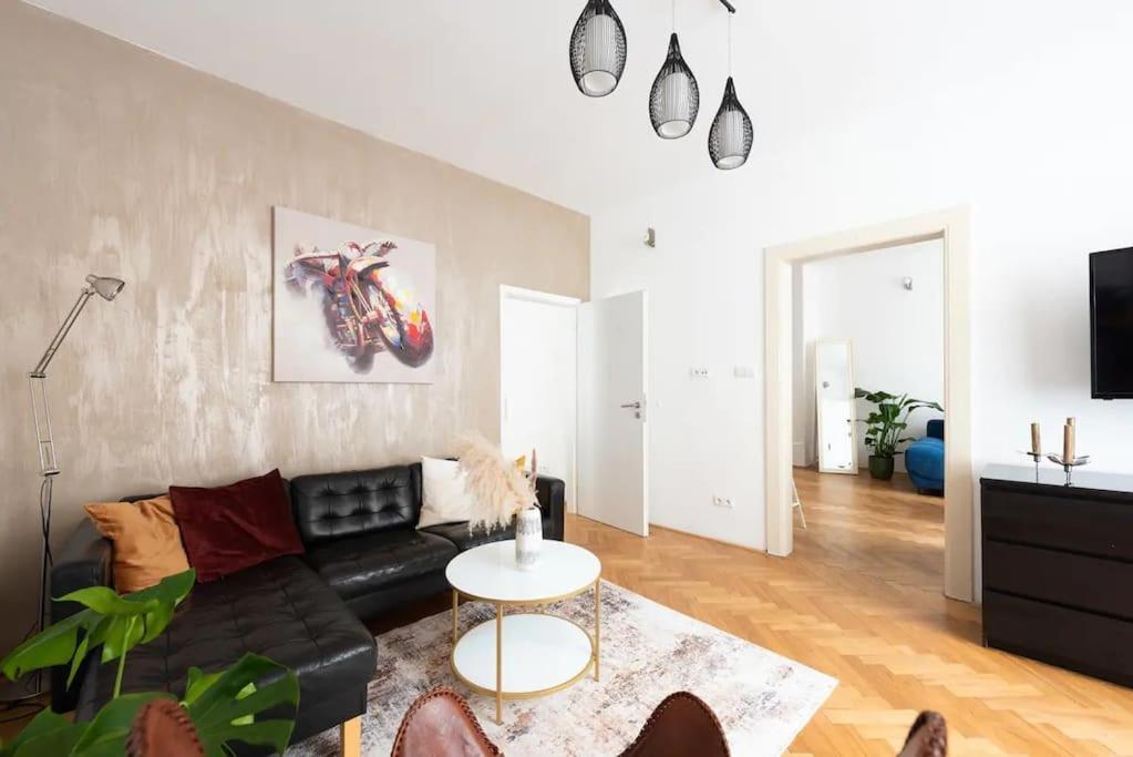 2 Bedrooms Apt Near Wenceslas Sq Praga Exterior foto