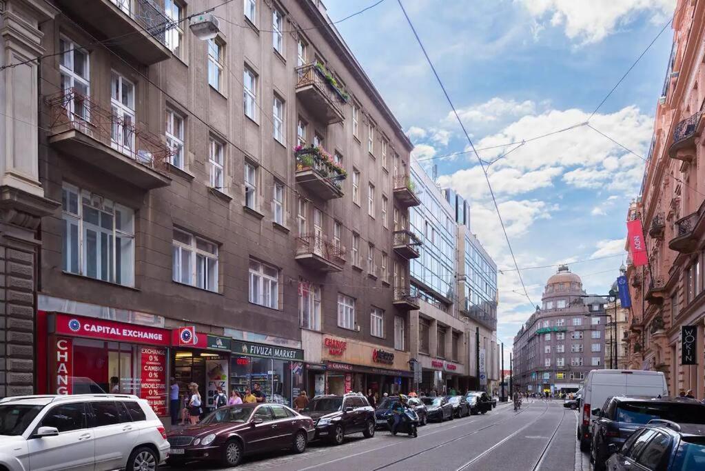 2 Bedrooms Apt Near Wenceslas Sq Praga Exterior foto